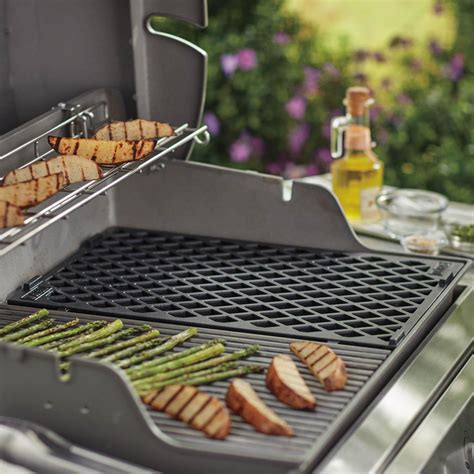 Weber 8854 Porcelain-Enameled Cast Iron Sear Grate For Genesis II Gas Grills : BBQGuys