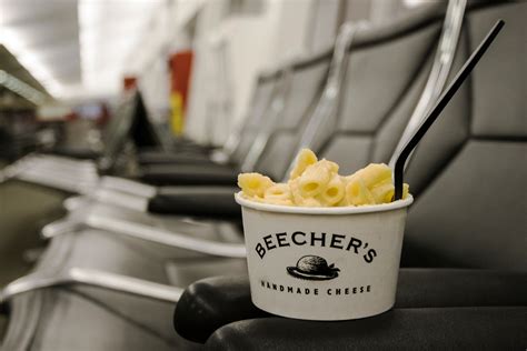 17 Best Airport Restaurants in the US - Best Airport Food in America - Delish.com