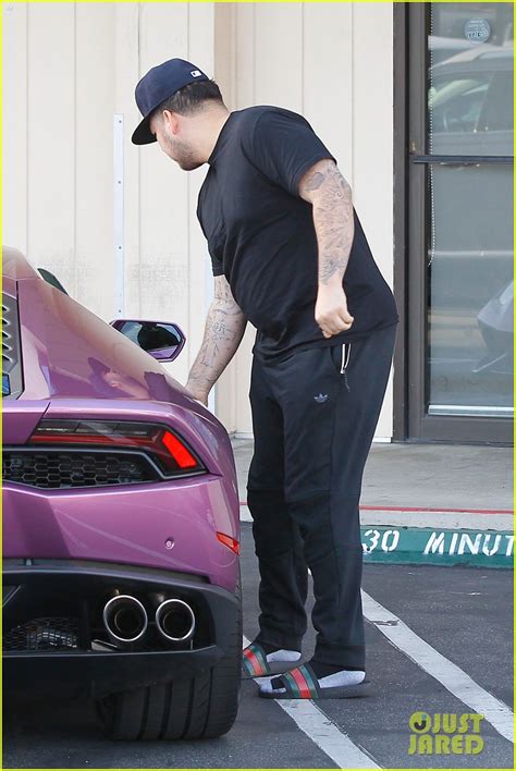 Rob Kardashian Comments On His Weight Loss: 'Still Got a Lot of Work to ...