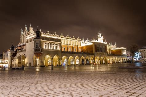 Free photo: Sukiennice, Krakow, Poland - Architecture, Night, Water ...