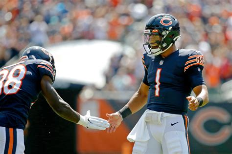 Justin Fields Leads Bears Comeback Win - Sports Illustrated Chicago Bears News, Analysis and More