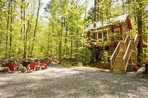 19 Airbnb New Hampshire Rentals Near Mountains, Lakes, and Beaches