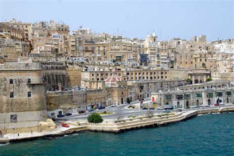 Valletta preserves much of its 16th-century architectural herita ...