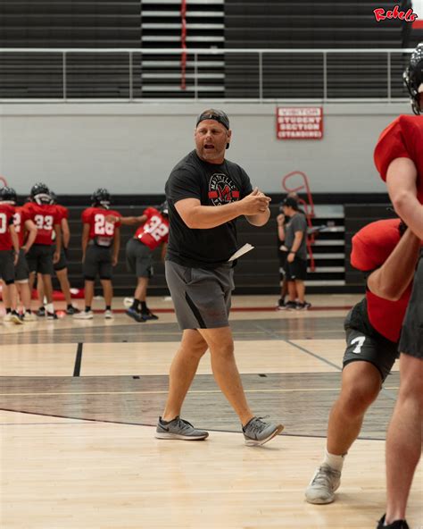 Maryville Rebels Football on Twitter: "rain or shine, WE WORK💨 https ...