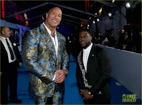 Dwayne Johnson & Kevin Hart Make a Grand Entrance at 'Jumanji: The Next ...