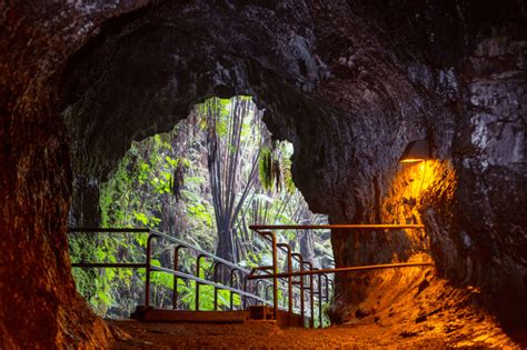 Bucket-list Lava Tubes on the Big Island - bigisland.org