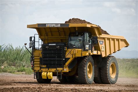 Caterpiller unveiled an updated 100 ton dump truck 777G