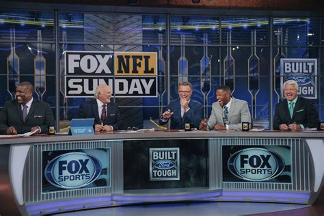 Fox's NFL pregame show takes place in broadcast Hall of Fame