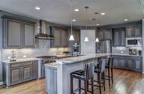 Gray Kitchen Cabinets With Granite Countertops – Things In The Kitchen