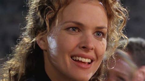 Dina Meyer Starship Troopers