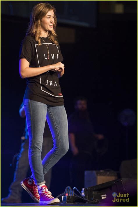 Sadie Robertson Sings 'Amazing Grace' With Packed Crowd At 'Live Original LIVE' Event | Photo ...