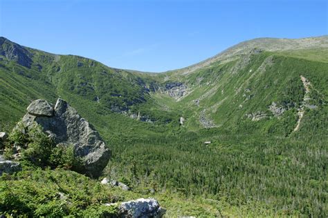 Tuckerman's Ravine 2004 | Beautiful places, Best vacations, Mount washington