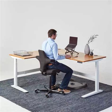 Jarvis vs Uplift L Shaped Standing Desk: Which is better?