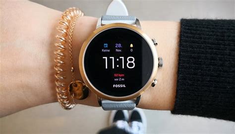 Fossil Gen 4 Smartwatch Venture HR (Women Watch)