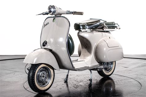 1958 Piaggio Vespa 125 VNA1T - Piaggio - Classic motorbikes - Ruote da Sogno