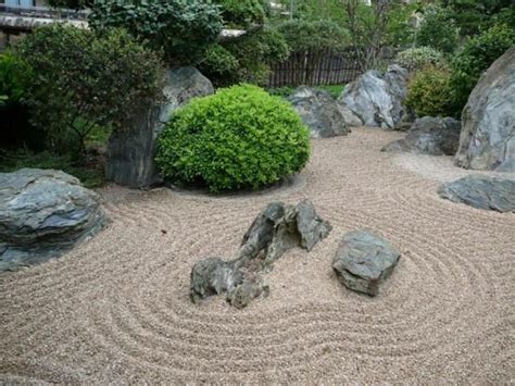 15 Landscaping Ideas for Building Rock Garden in Asian Style | Japanese ...