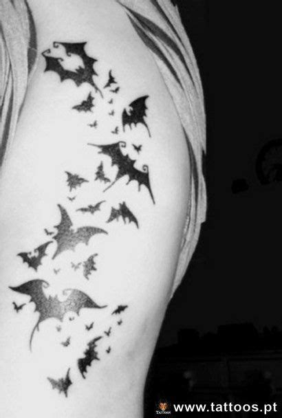 Morcegos Fotos Tattoos | Bat tattoo, Bats tattoo design, Tattoos