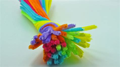 15 Easy Pipe Cleaner Crafts That Your Kids Will Love