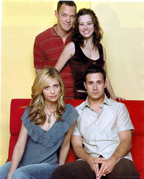 Scooby Doo Cast - Sarah Michelle & Freddie Prinze Jr. Photo (22592151 ...