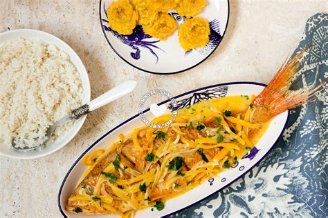 Pescado con Coco [Recipe] Fish in Coconut Milk Sauce