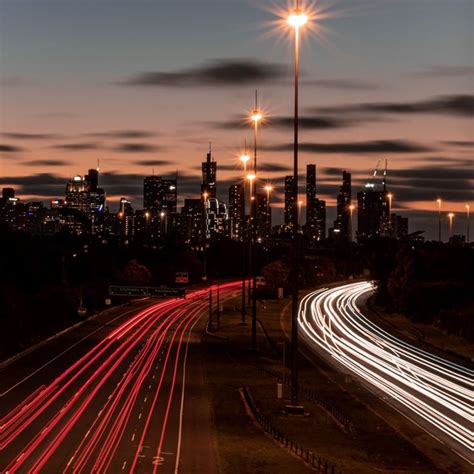 Melbourne City Skyline: IG @juzmorgan | City skyline, Sunset colors ...