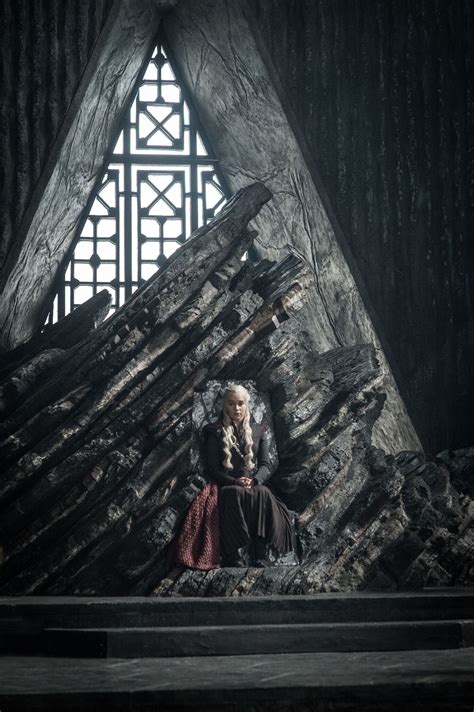 Game of Thrones Premiere: The Secret Symbolism in Daenerys’s Awesome Throne | Vanity Fair