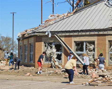 A tornado hit Missouri killing multiple people as storms tear through ...