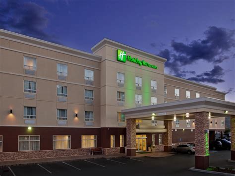 Hotel in Kamloops | Holiday Inn Hotel & Suites Kamloops Hotel