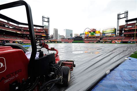 On Assignment-Game 1-2011 World Series – Sports Photographer Ron Vesely