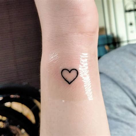 Top 69+ Best Heart Outline Tattoo Ideas - [2021 Inspiration Guide]