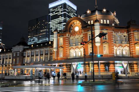 Tokyo Station's iconic brick building, witness to war, stands test of ...