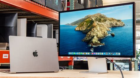 The 6 Best Monitors For MacBook Pro And MacBook Air - Fall 2024 - RTINGS.com