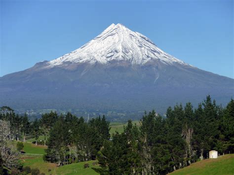 Free Images : countryside, hill, mountain range, volcano, highland, ridge, plain, alps, new ...