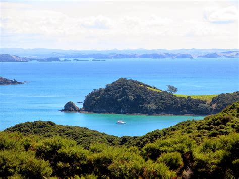 Bay of Islands: Hiking Urupukapuka Island (New Zealand) – Two At Sea