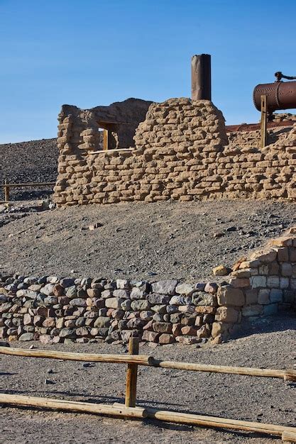 Premium Photo | Stone wall structures in desert