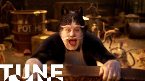 Bustopher Jones (James Corden) | Cats (2019) | TUNE - YouTube