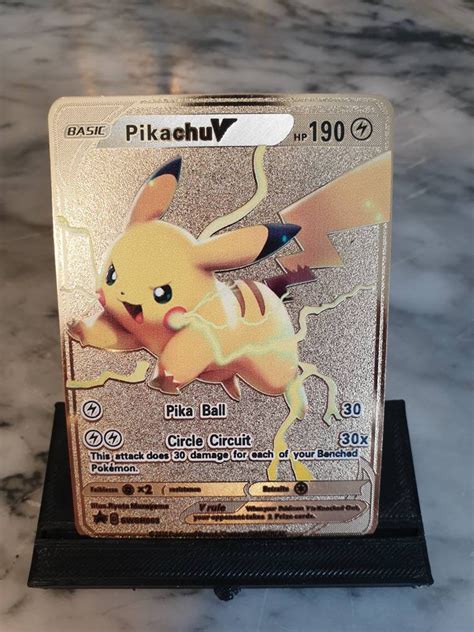 Pokemon Pikachu Gold Card