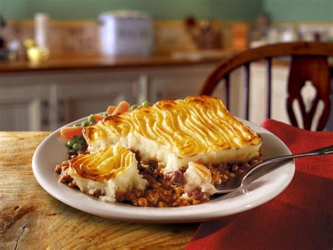 English Shepherd's Pie Recipe | EatSmarter