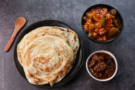 Stockfoto Kerala parathas porotta roti parotta barotta naan layered ...