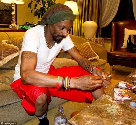 Snoop Dogg crowned Instagram's most active celebrity user beating Kim Kardashian | Daily Mail Online