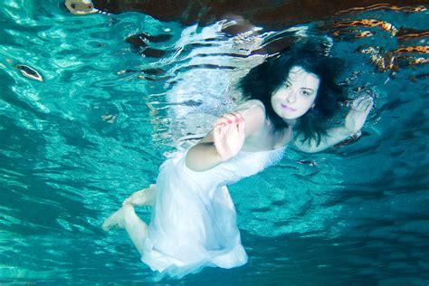 Underwater Fashion Shoot | Currently taking bookings for und… | Flickr