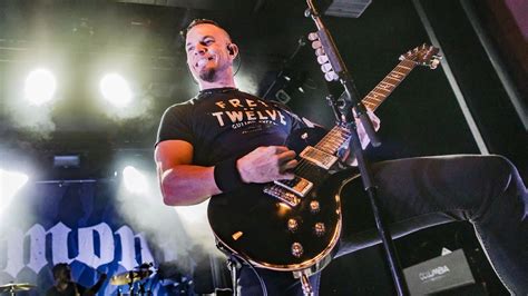 Mark Tremonti tried “every pick ever made” & settled on one | Guitar World