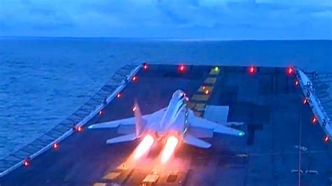 Breaking| Russian Fighter Crashes Near Aircraft Carrier - World War Wings