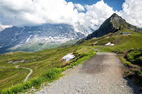 15 Great Hikes to Do in the Bernese Oberland, Switzerland – Earth Trekkers