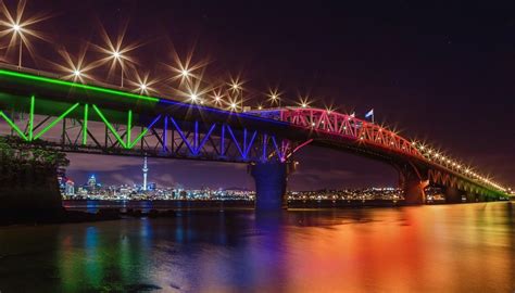 Auckland Harbour Bridge to put on a light show for Matariki | Newshub