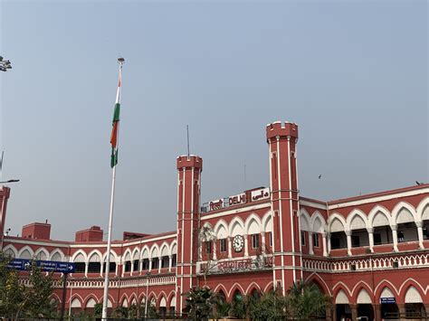 Nearest Metro Station to Old Delhi Railway Station