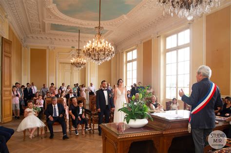 Photographe de mariage : cérémonie à la mairie de Meaux en Seine et Marne - Studio Mir Mariage ...