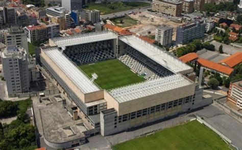 ESTÁDIO DO BESSA (Oporto): sede habitual del Boavista, fue otro de los ...