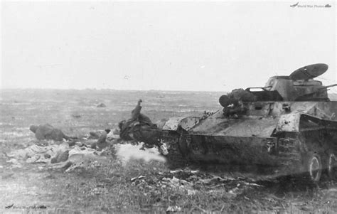 Destroyed T-60 tank 23 | World War Photos