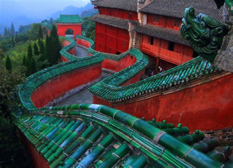 长安月 (Taoist temples on Wudang Mountains, Hubei, China....)